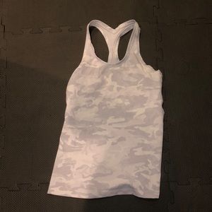 Lululemon tank top!